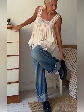 Umgee mauve/pink, Cream Lace-Trim Peasant tank top Camisole